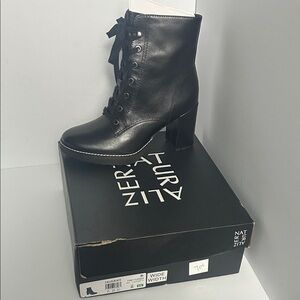 Naturalizer Elegant Black Lace-Up Boots